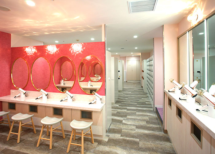 パウダールーム