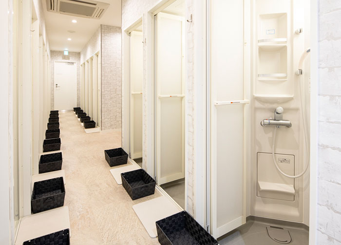 シャワールーム