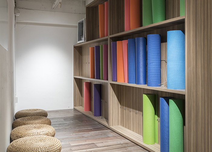 ヨガマットロッカー
