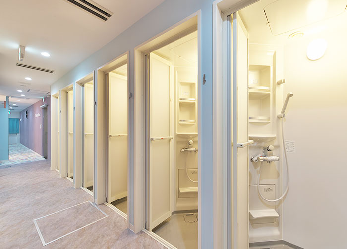 シャワールーム