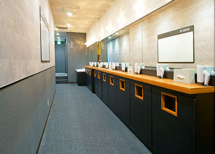 パウダールーム