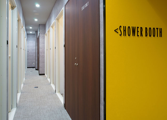 シャワールーム