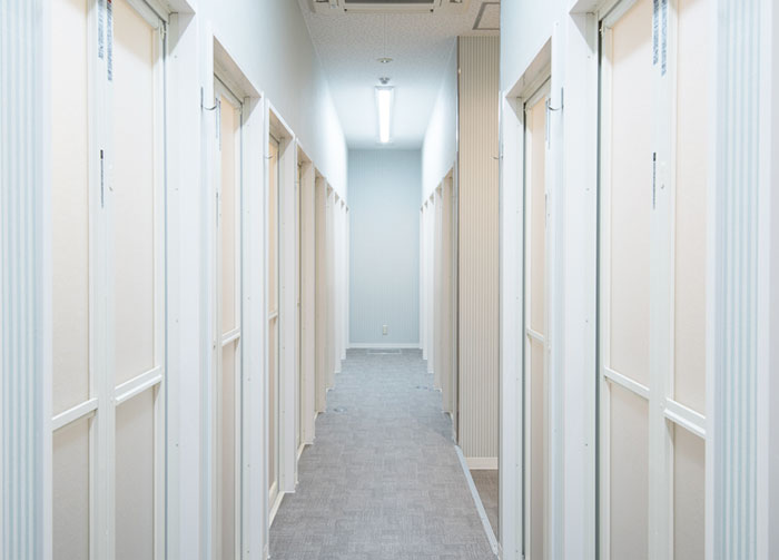 シャワールーム