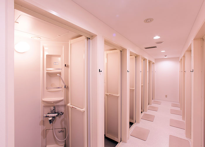 シャワールーム