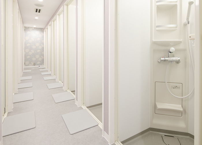 シャワールーム