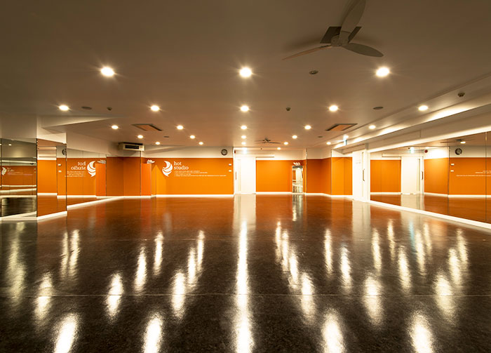 ホットスタジオ