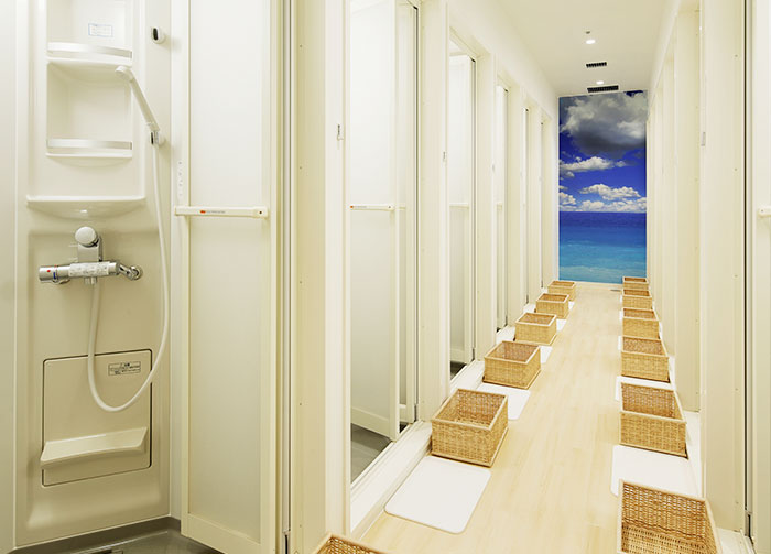 シャワールーム