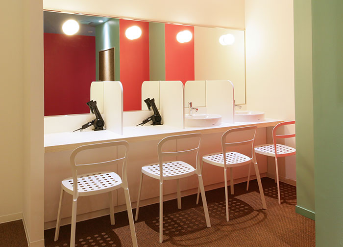 パウダールーム