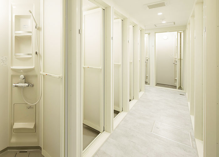 シャワールーム