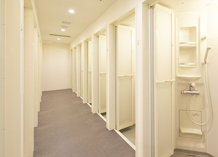 シャワールーム