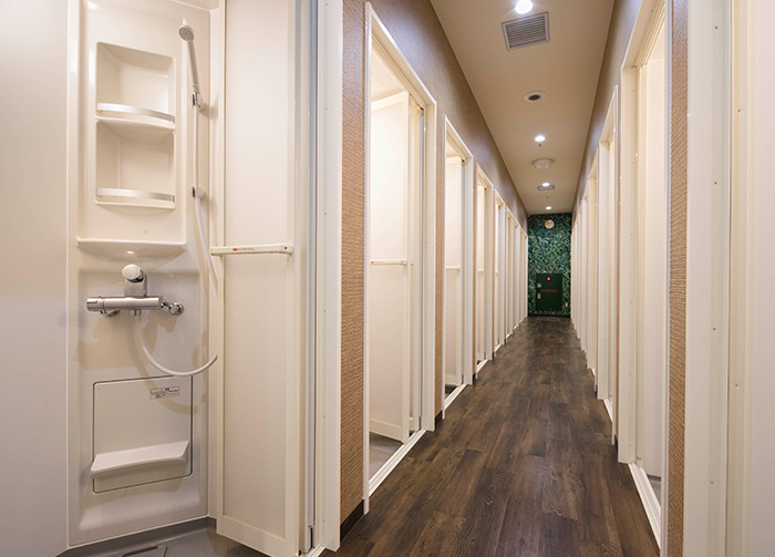 シャワールーム