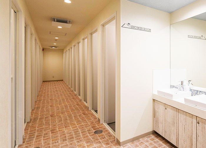シャワールーム
