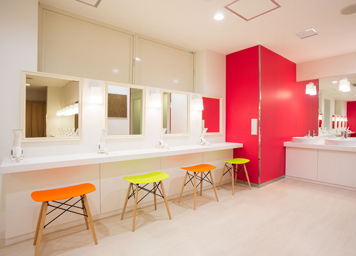 パウダールーム