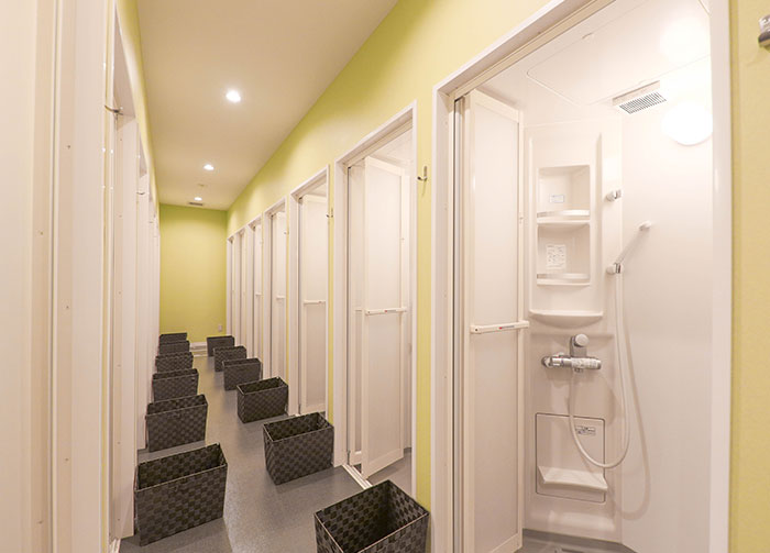 シャワールーム