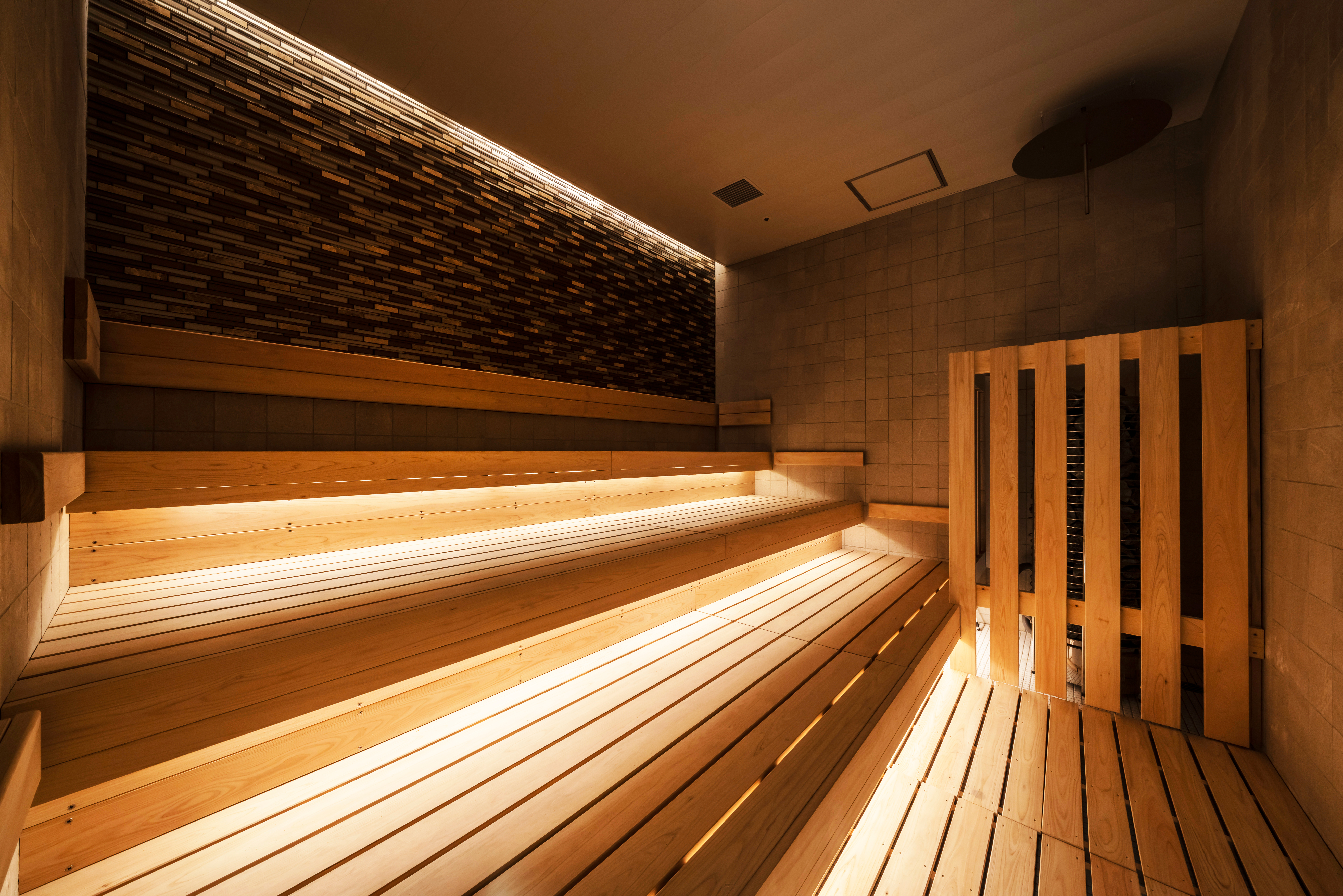 岩盤浴　サウナ