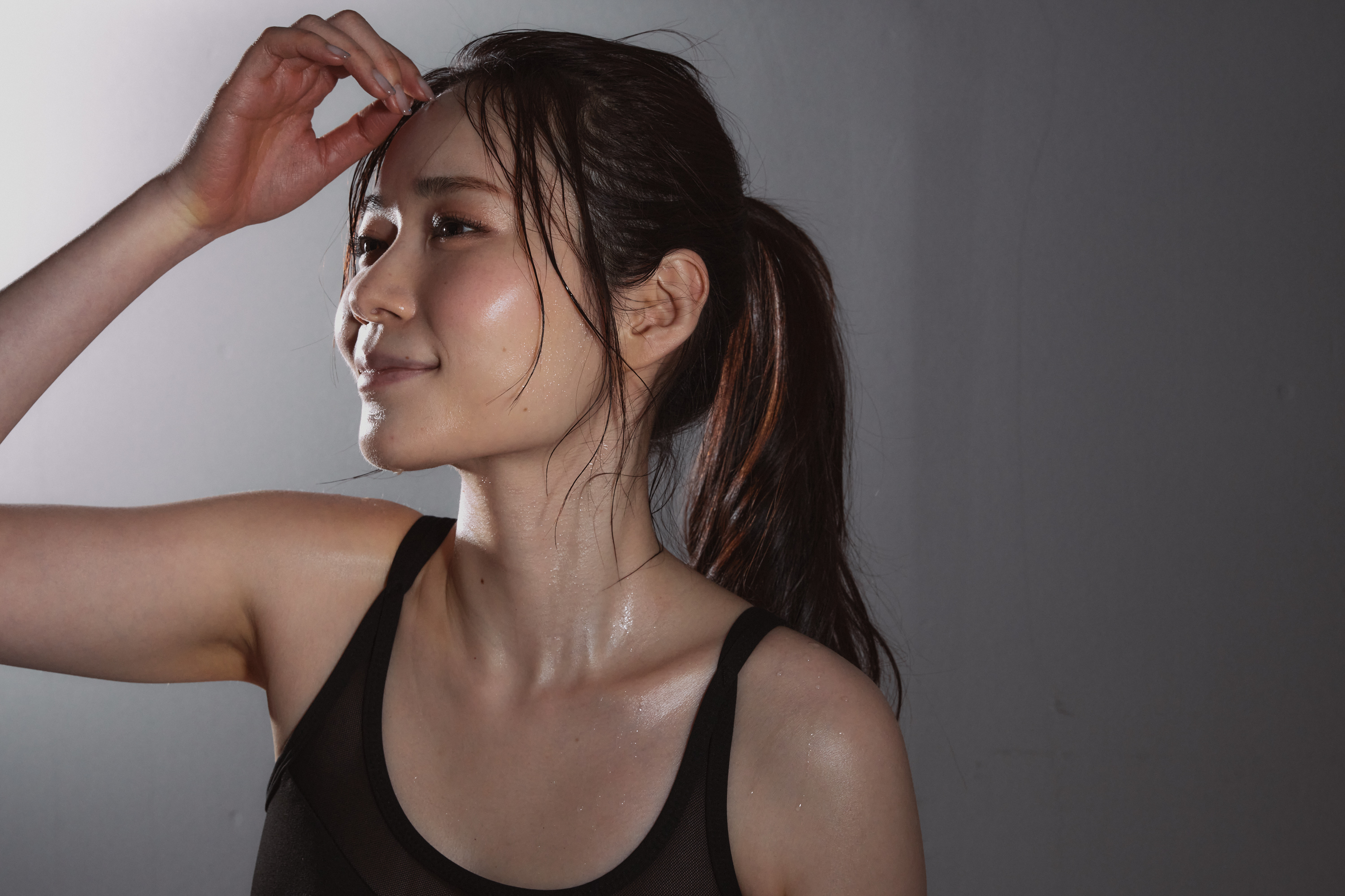 ホットヨガとは -ヨガとの違いや効果について解説-