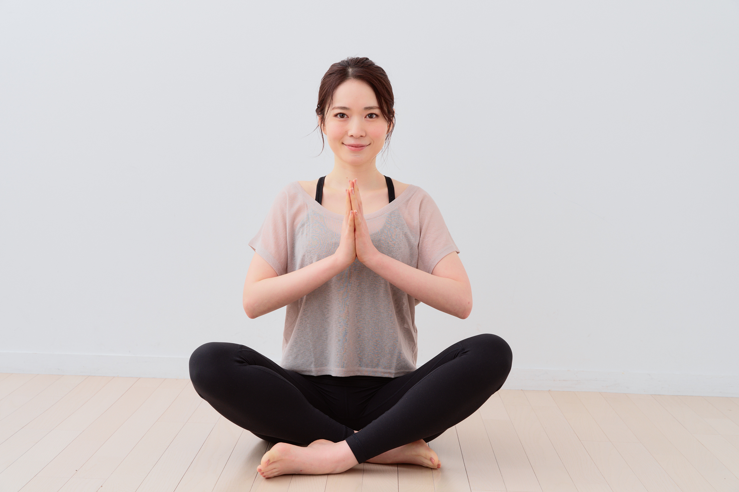 英雄のポーズで美ボディ！効果とやり方、注意点を徹底解説