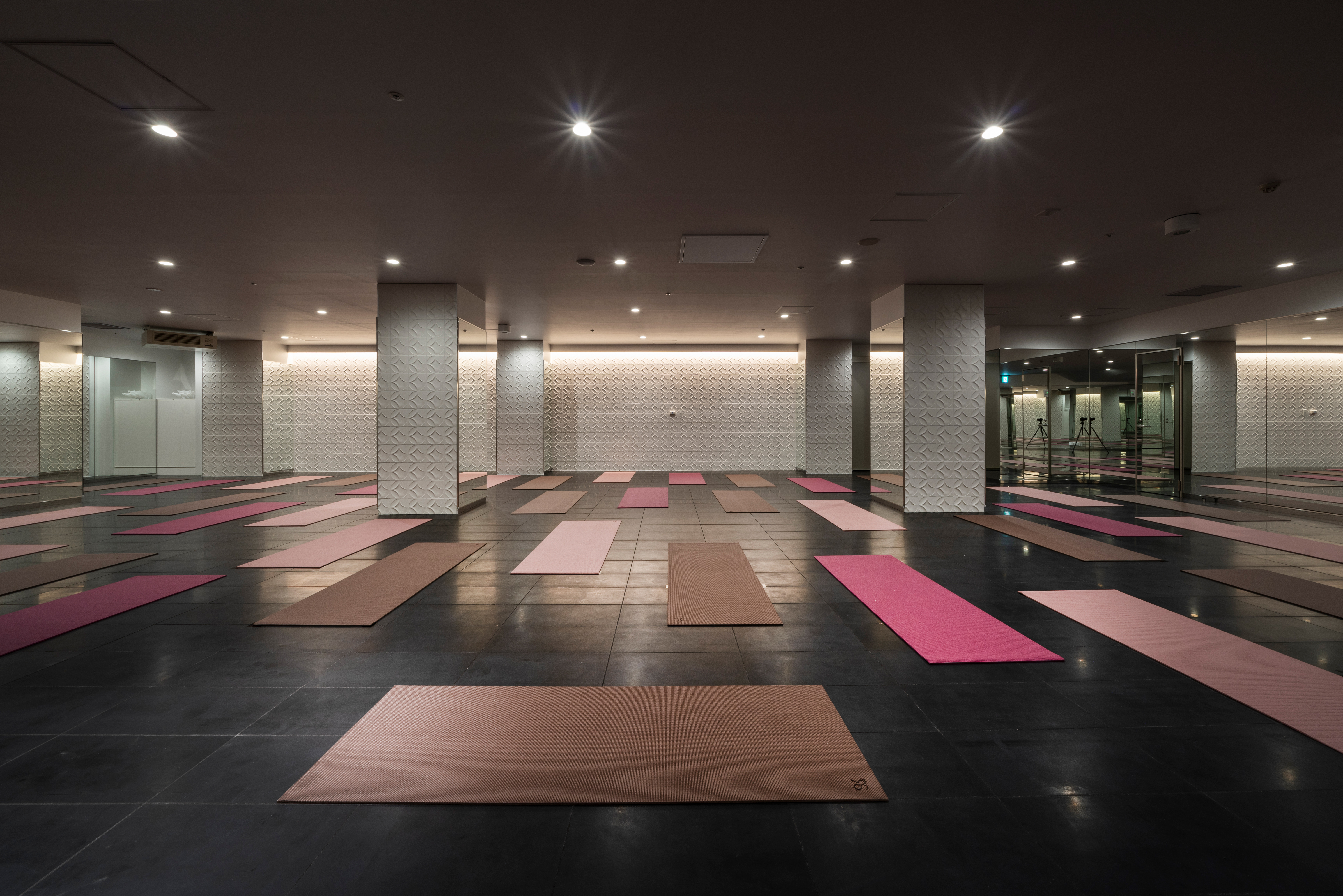 ホットヨガスタジオ