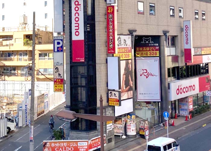カルド川口の建物外観