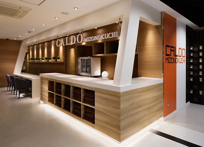 カルド溝の口の店舗フロント