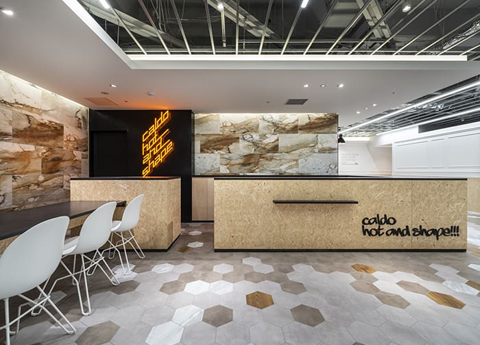 カルド仙台一番町の店舗フロント